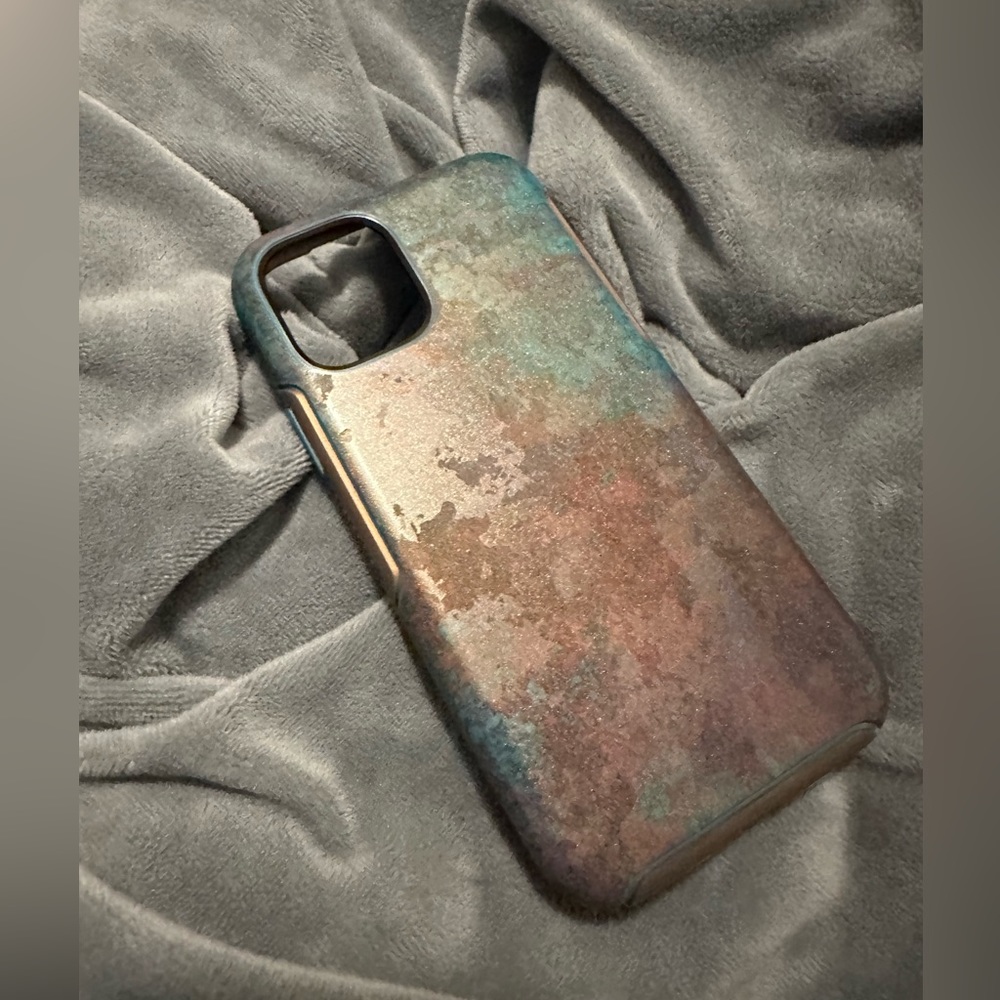 Otter box symmetry series case for apple I phone 11 pro copper and teal.